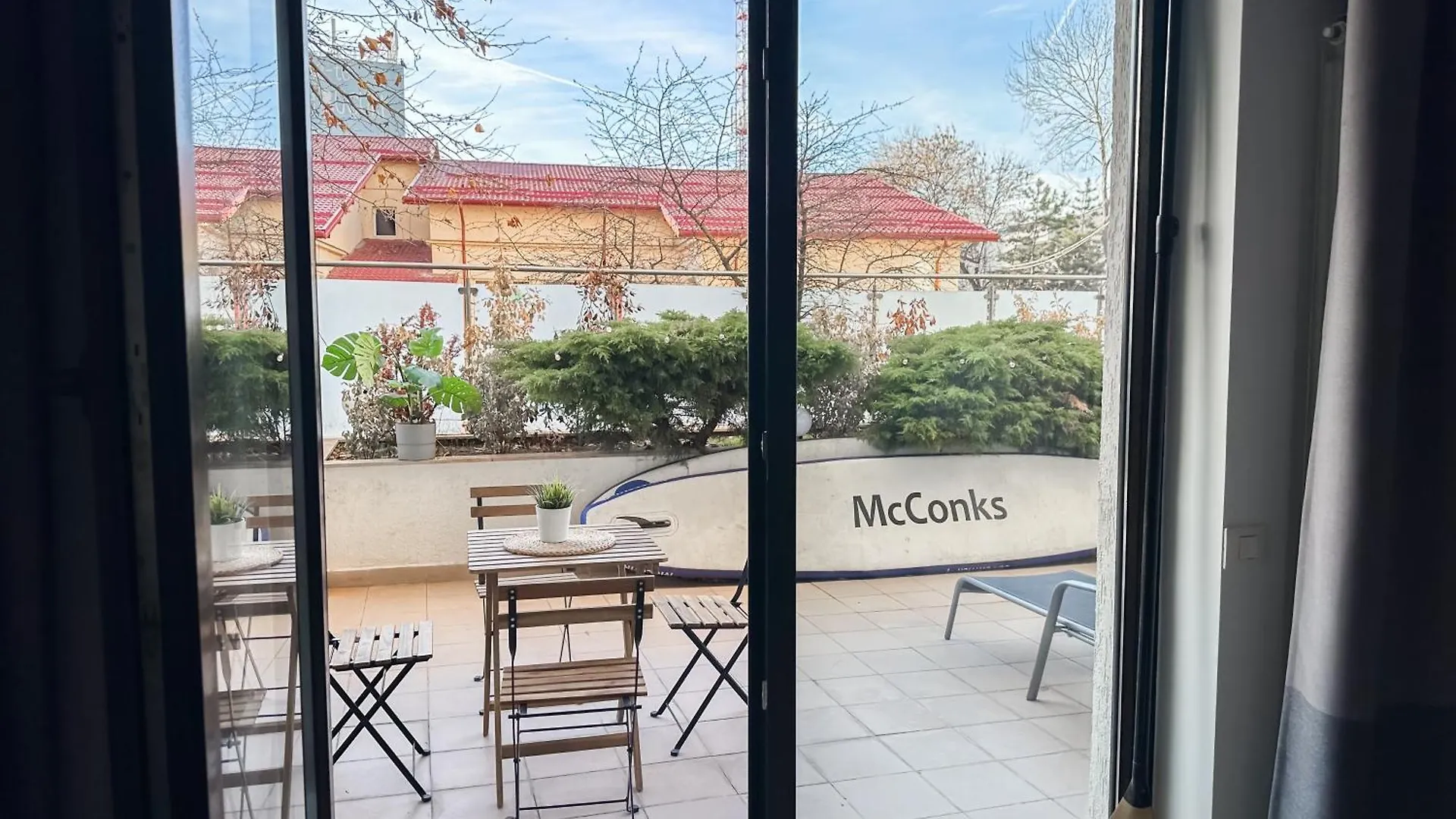 Garden Apartment - Herastrau Park 3Min Walk Bucharest Romania